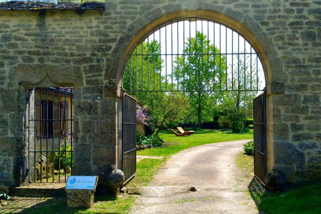 Bed and breakfast Jardin des Sens, la Rente d'Eguilly Extérieur photo